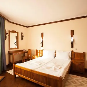 Tanne Hotel